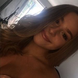 Meet your Posher, Mikayla